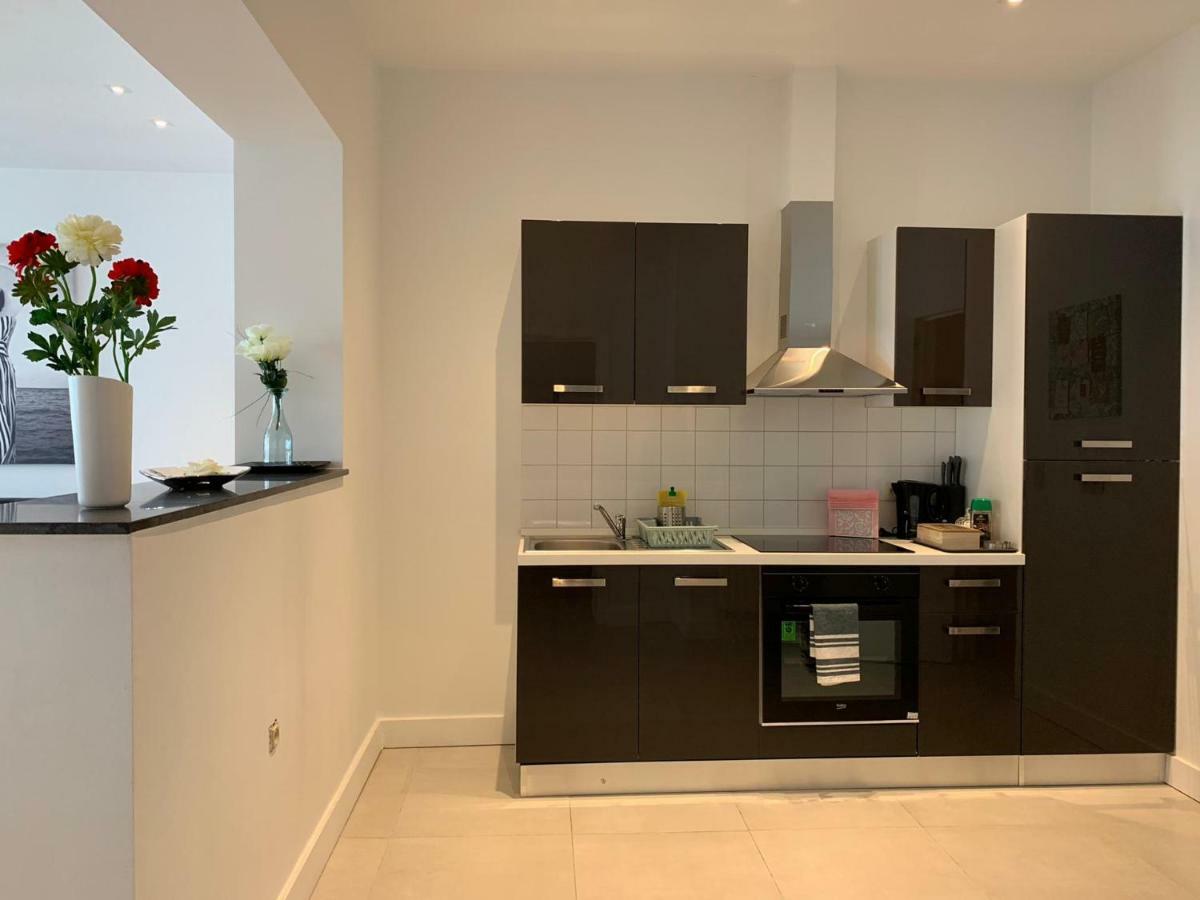 Modern Apartment First Floor — Photos 1